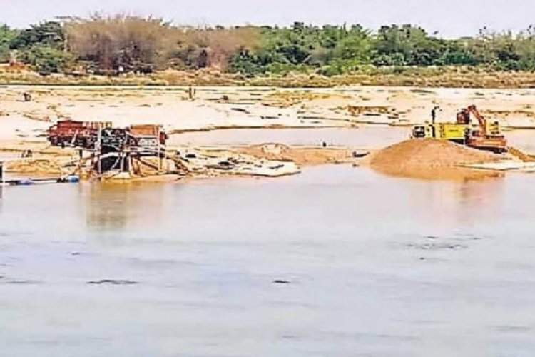 बिहार में बालू माफियाओं पर शिकंजे के लिए सभी जिला खनन अधिकारियों को दिए गए 'एक्शन' के निर्देश