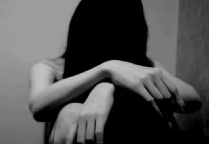 बेवफाई के शक में पति बना हैवान, पत्नी के प्राइवेट पार्ट में कीलें ठोकी, ताला भी लगाया!