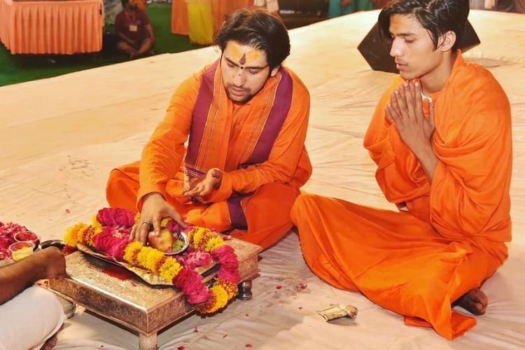 बागेश्वर धाम के पीठाधीश्वर पंडित धीरेंद्र कृष्ण शास्त्री के छोटे भाई शालिग्राम पर फिर दर्ज हुई FIR