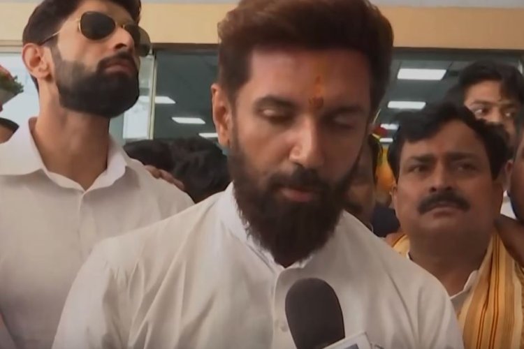 चिराग पासवान का दिल्ली एयरपोर्ट पर हुआ  भव्य स्वागत, देखें तस्वीर...