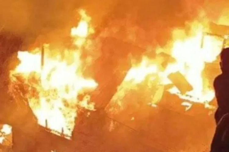 गाजियाबाद में भीषण आग ने छीन ली 5 जिंदगियां, 2 लोग गंभीर