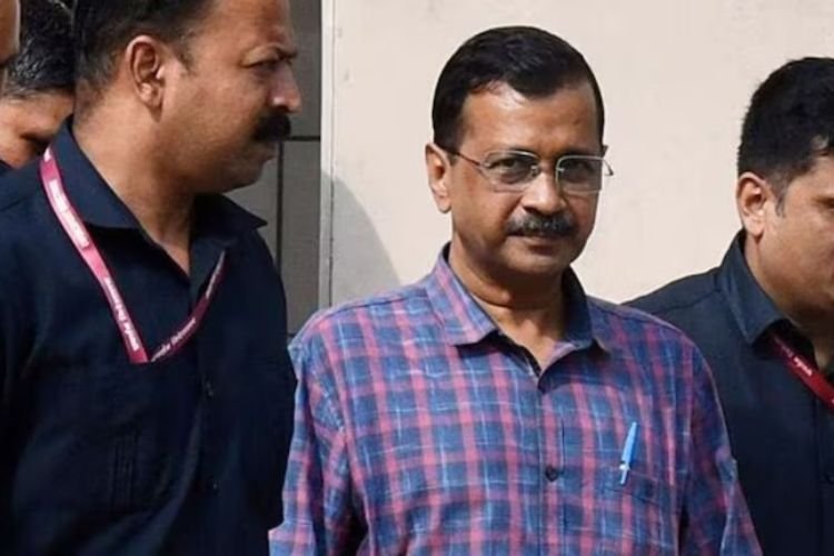 ED के बाद CBI ने दिल्ली CM अरविंद केजरीवाल को किया गिरफ्तार, तिहाड़ में हुई थी लंबी पूछताछ