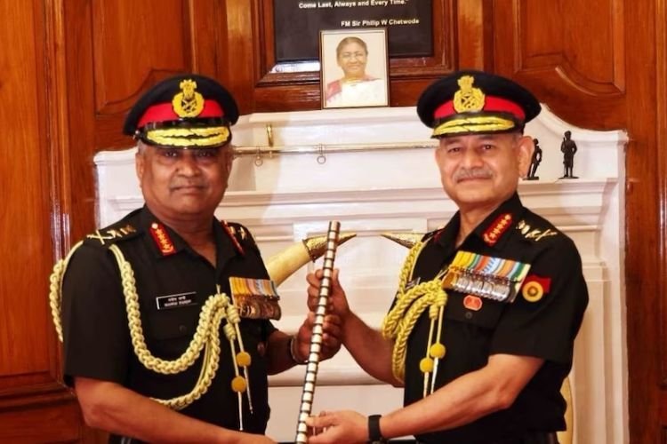 जनरल उपेंद्र द्विवेदी ने संभाली भारतीय सेना की कमान, पाकिस्तान-चीन में हड़कंप