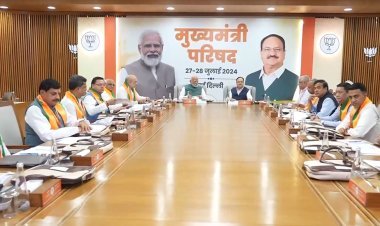 PM मोदी, अमित शाह और BJP नेतृत्व ने दिल्ली पार्टी मुख्यालय में मुख्यमंत्रियों से की मुलाकात