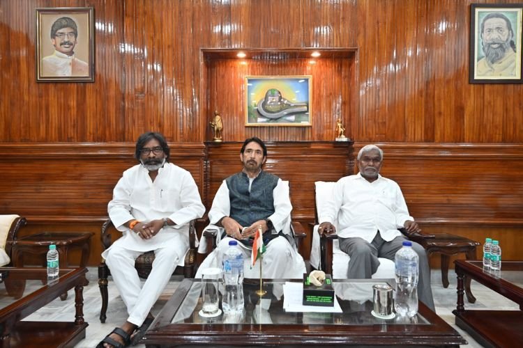 हेमंत सोरेन फिर बन सकते हैं झारखंड के CM, बैठक में लिया गया निर्णय
