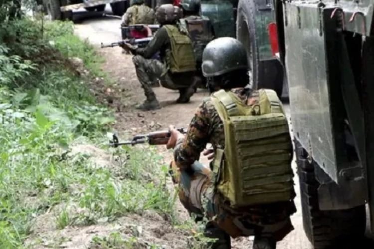 डोडा में आतंकवादियों के साथ मुठभेड़ में 4 जवान शहीद, कांग्रेस ने बीजेपी सरकार को घेरा, सेना ने जताया दुख