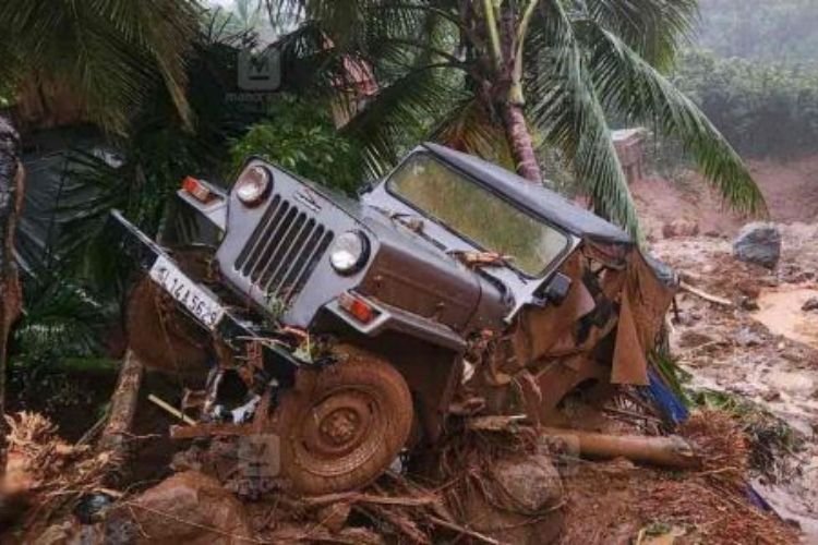 कोझिकोड जिले के विलंगड इलाके में भी भूस्खलन, एक व्यक्ति लापता, 8 जिलों में रेड अलर्ट