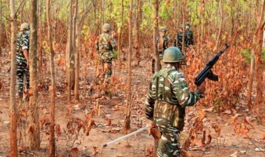छत्तीसगढ़ के नारायणपुर में मुठभेड़ में तीन महिला नक्सली ढेर, हथियार जब्त