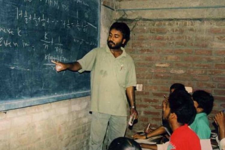 कोचिंग सेंटरों के लिए क्लाइंट बन गए छात्र, सुपर 30 के संस्थापक आनंद कुमार ने IAS कोचिंग सेंटर हादसे पर दी प्रतिक्रिया