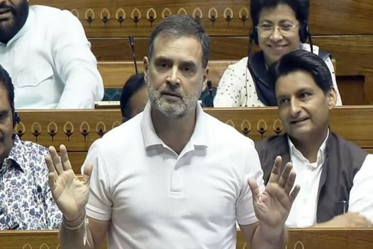 राहुल गांधी का दावा, छापेमारी की योजना बना रही है ED, कहा- खुले हाथों से कर रहा हूं इंतजार