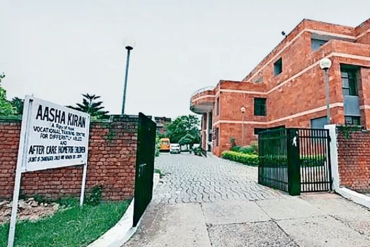 दिल्ली के आश्रय गृह में 20 दिनों में 14 बच्चों की मौत, AAP-BJP में तकरार