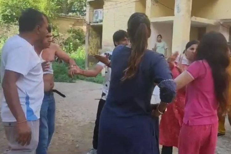 शादीशुदा दारोगा का आया लेडी इंस्पेक्टर पर दिल, थाने के अंदर ही करने लगे रोमांस, फिर जो हुआ...