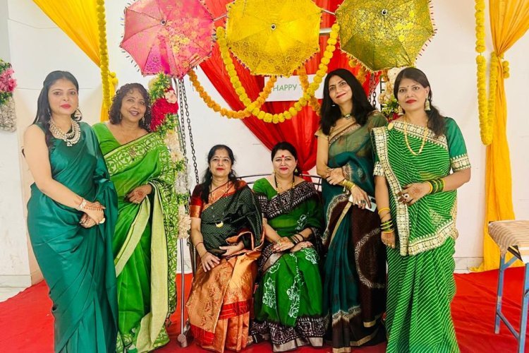 आम्रपाली लेज़र वैली के वुमनिया ग्रुप की महिलाओं ने अनूठे तरीके से मनाया हरियाली तीज