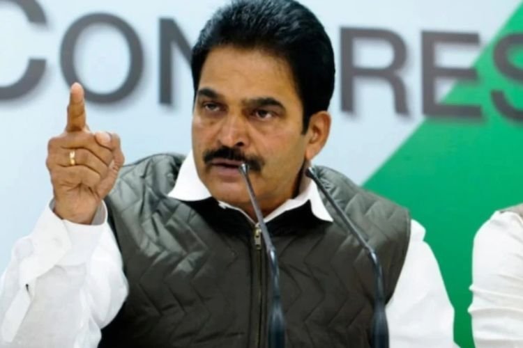 कांग्रेस सांसद वेणुगोपाल ने वक्फ अधिनियम संशोधन विधेयक को संघीय व्यवस्था और धार्मिक स्वतंत्रता पर हमला बताया