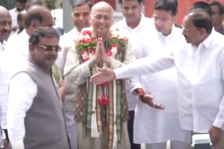 अभिषेक मनु सिंघवी ने कांग्रेस राज्यसभा उम्मीदवार के रूप में भरा नामांकन