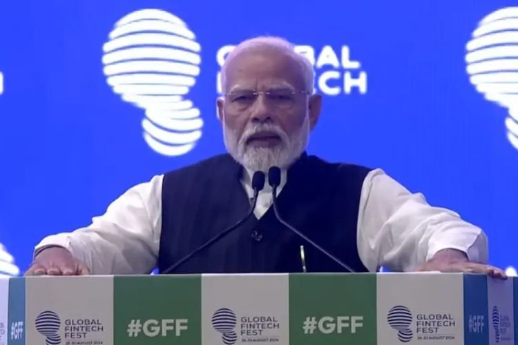 GFF में मोदी ने गिनवाए ऐसे-ऐसे काम, पूरा यूरोप सुन रहा भाषण!
