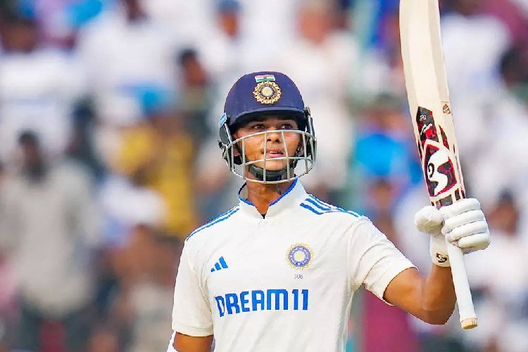 यशस्वी जयसवाल के निशाने पर थे पंत, लेकिन सहवाग का रिकॉर्ड तोड़ करना पड़ा संतोष !