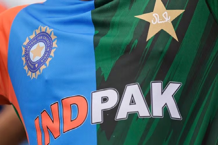 IND W vs PAK W Live: पाकिस्तान ने टॉस जीतकर चुनी बल्लेबाजी