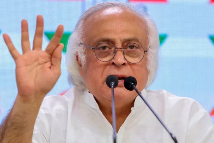EVM के बाद EC की वेबसाइट के पीछे पड़ी कांग्रेस, कहा- चुनाव आयोग जानबूझकर धीरे धीरे...