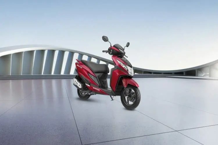 Honda Diwali Offer: इस दीपावली Honda Dio 125 पर कंपनी दे रही भारी डिस्काउंट, खरीद लाएं घर