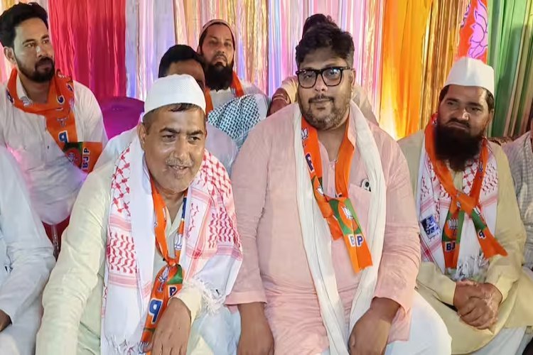 BJP के उम्मीदवार ने पहनी जालीदार टोपी, कुंवर से सीधे भाईजान क्यों बने? प्लान या योगी लेंगे एक्शन?