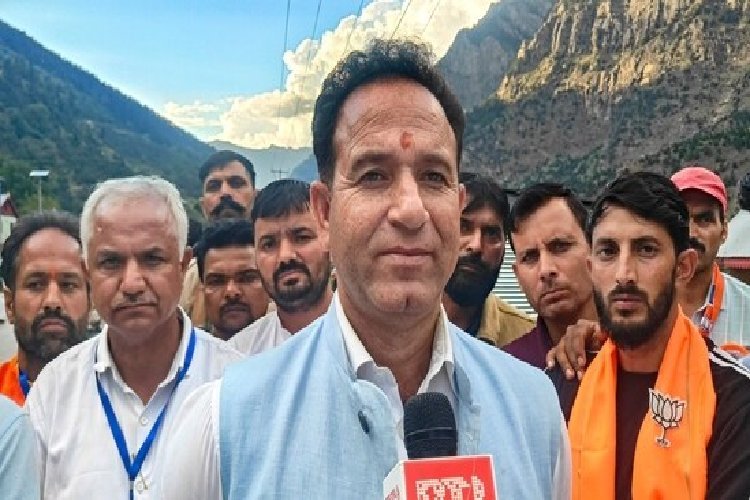 जम्मू-कश्मीर में भाजपा के पहले विपक्ष के नेता सुनील शर्मा कौन हैं?