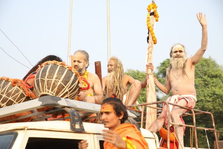 Mahkumbh 2025: परिंदा भी नहीं मार सकता है पर, प्रशासन कर रहा हर आपात स्थिति से निपटने की तैयारी