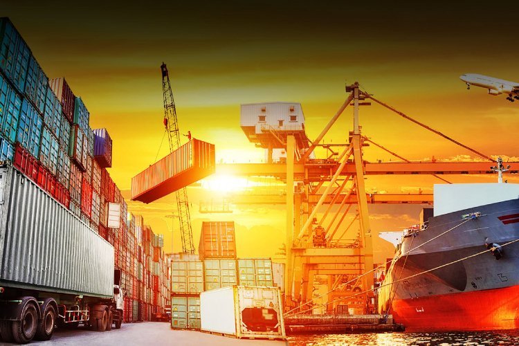 वैश्विक व्यापार को बढ़ावा देने के लिए सरकार ने कस्टम कार्गो सेवा प्रदाताओं को दी छूट