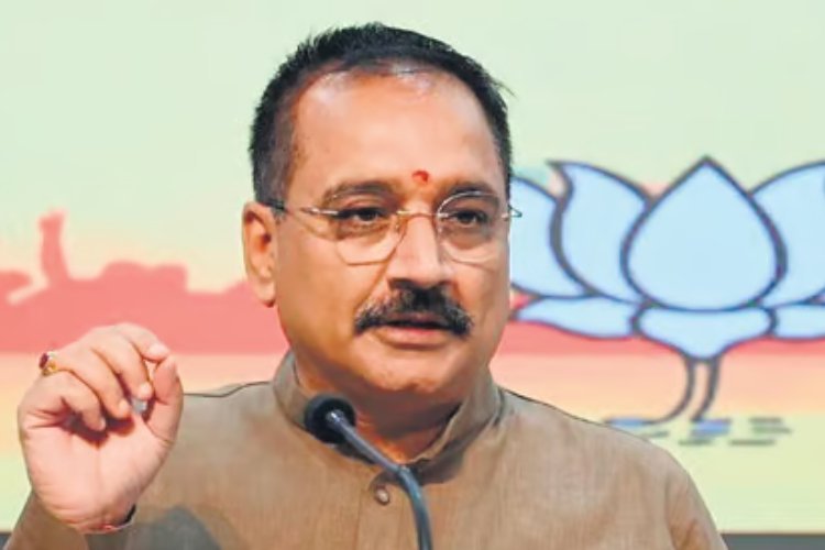 दिल्ली बीजेपी अध्यक्ष वीरेंद्र सचदेवा का बड़ा आरोप, प्रदेश में प्रदूषण का कारण ‘आप’ सरकार की नीतियां