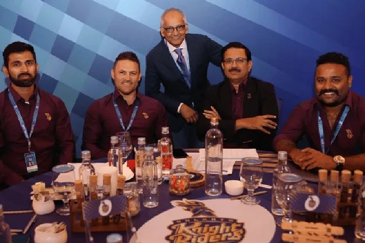 IPL 2025 mega Auction : KKR की नज़र में होंगे ये 3 स्टार तेज गेंदबाज