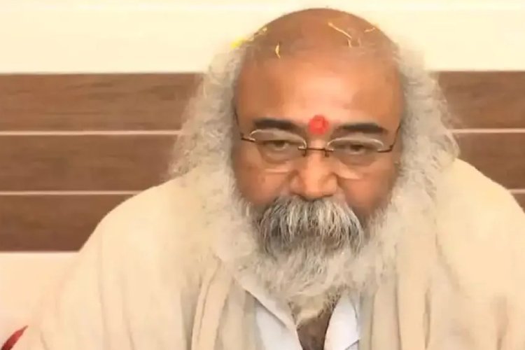 आचार्य प्रमोद कृष्णम का विपक्ष पर निशाना, कहा- संविधान नहीं इन्हे फतवों पर विश्वास