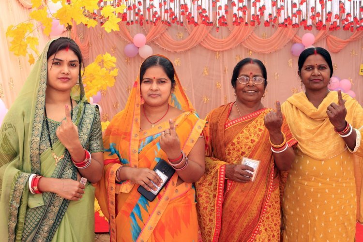 झारखंड चुनाव : 81 में से 68 सीटों पर पुरुषों से ज्यादा महिलाओं ने किया मतदान रांची
