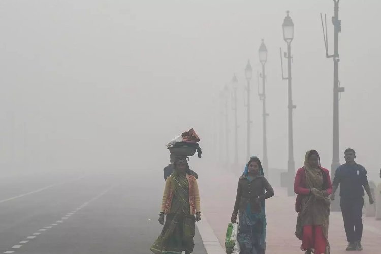 Delhi Pollution : ‘बहुत खराब’ श्रेणी में दिल्ली की वायु गुणवत्ता, 371 रहा औसत एक्यूआई