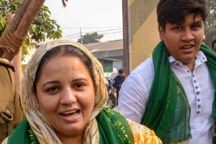 Naseem Solanki News: 'सुनो नसीम तुम्हारी मस्जिद में घुस कर मैं टीका लगा दूँ तो क्या कहोगी'?