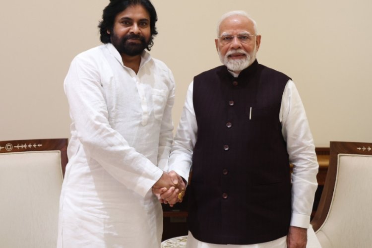 आंध्र प्रदेश के डिप्टी सीएम पवन कल्याण ने पीएम नरेंद्र मोदी से की मुलाकात