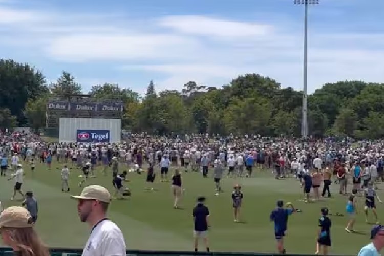 क्रिकेट के मैदान पर दिखा गजब नजारा, इंग्लैंड बनाम न्यूजीलैंड मैच के लंच के दौरान...