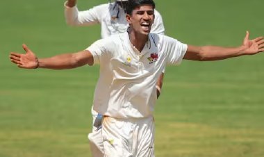 IND vs AUS 4th Test : टीम इंडिया में शामिल हुआ दिग्गज ऑलराउंडर, बैट और बॉल दोनों से मचाएगा गदर