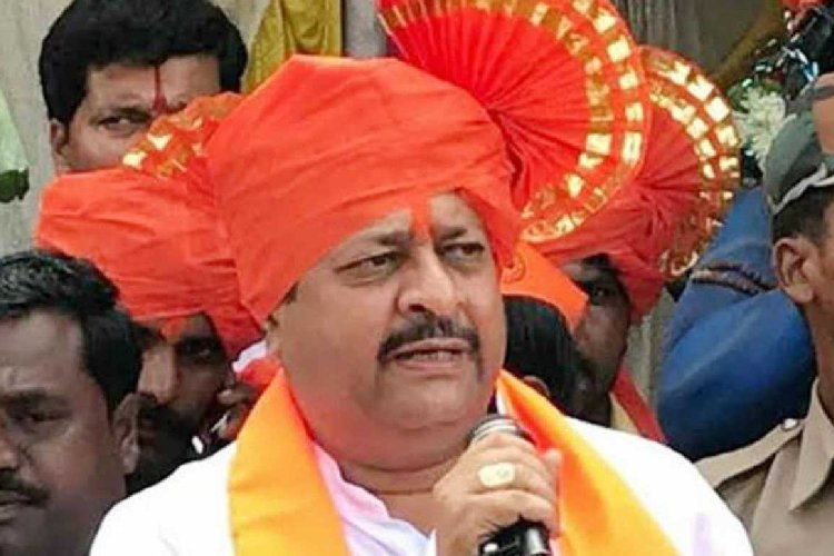 भाजपा ने विधायक बसनगौड़ा पाटिल यतनाल को कारण बताओ नोटिस जारी कर जवाब मांगा