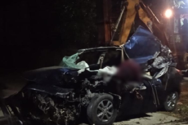 झारखंड के गुमला में ट्रक-कार टक्कर में तीन लोगों की मौत, दो घायल