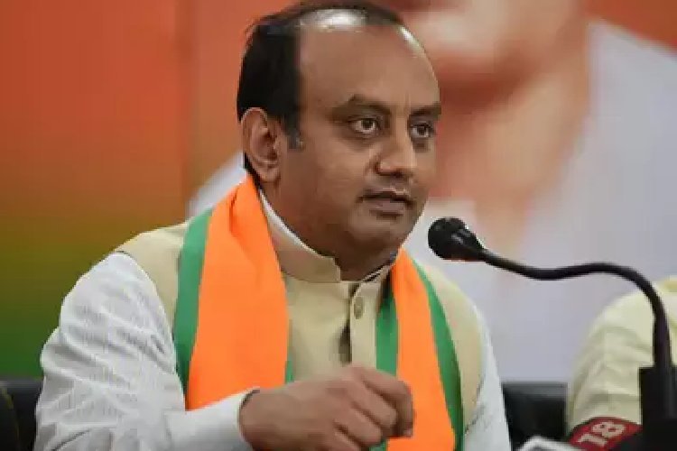 विदेश से भ्रष्टाचार करने वालों का संबंध कांग्रेस से ही होता है : सुधांशु त्रिवेदी