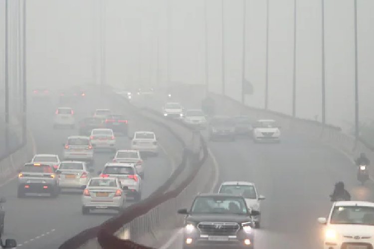 Delhi NCR Weather: दिल्ली-एनसीआर की आबोहवा फिर बिगड़ी, ग्रैप-4 प्रतिबंध लागू