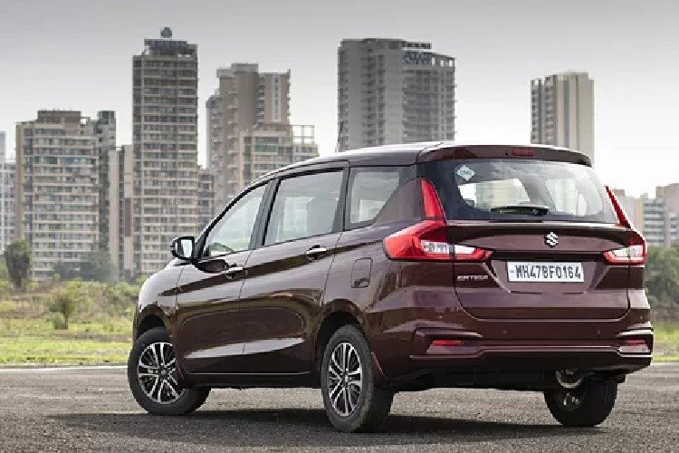 माइलेज देने के मामले में किंग है ये 7 सीटर कार, कीमत किफायती और फीचर्स है शानदार