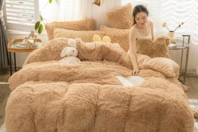 अगर आप भी सर्दियों में बिस्तर पर छोड़ देते हैं चादर तो हो जाइये सावधान !