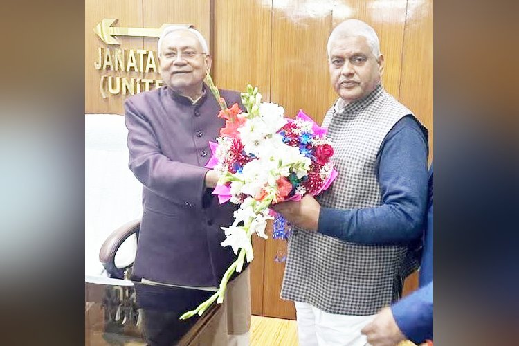 Delhi Elections: जदयू ने बुराड़ी सीट से सीएम नीतीश के फुफेरे भाई शैलेंद्र कुमार को बनाया उम्मीदवार