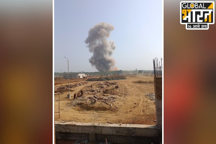 महाराष्ट्र ऑर्डिनेंस फैक्ट्री में भीषण विस्फोट के बाद दूर तक दिखाई दिया धुएं का गुबार, कई लोगों की मौत की खबर, कई अब भी फंसे