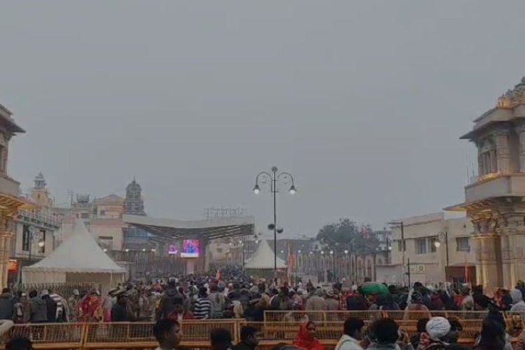 मौनी अमावस्या पर अयोध्या और प्रयागराज में भारी भीड़, प्रशासन ने रूट को लेकर उठाया बड़ा कदम