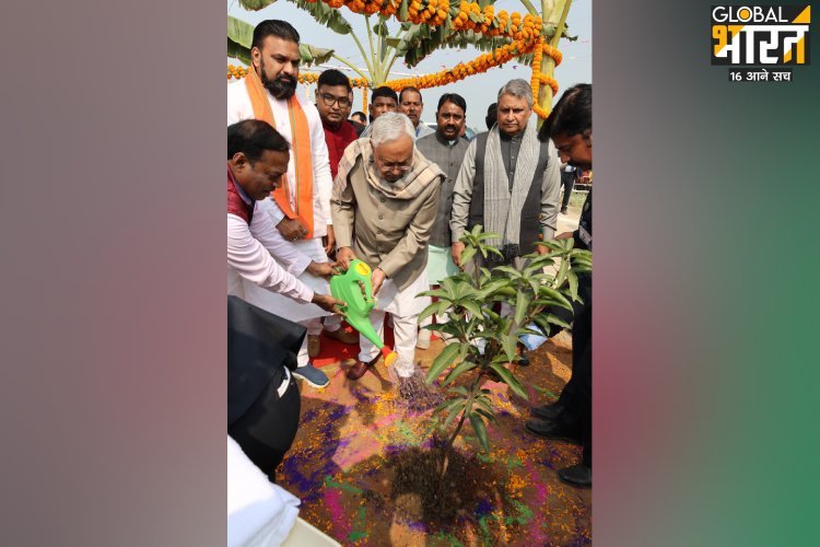 CM नीतीश ने बिहार के इस जिले में पहले 'स्मार्ट विलेज' का किया उद्घाटन, 362 करोड़ की योजनाओं की दी सौगात