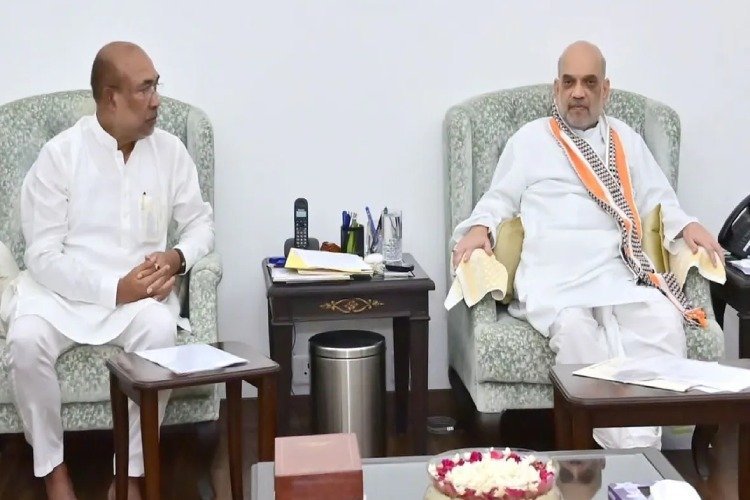 एन. बीरेन सिंह ने अमित शाह से मिलते ही क्यों दिया इस्तीफा?