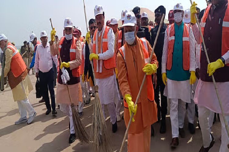 महाकुंभ में बने 8 महारिकॉर्ड, आप भी गए थे गंगा स्नान करने तो ये ख़बर आपके काम की है!