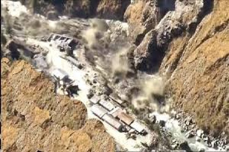 बद्रीनाथ में बड़ा हादसा, ग्लेशियर टूटने से 57 मजदूर दबे, बचाव कार्य में जुटी सेना, हिमाचल में बाढ़ जैसे हालात